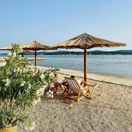 Mandarin Sveti Filip i Jakov